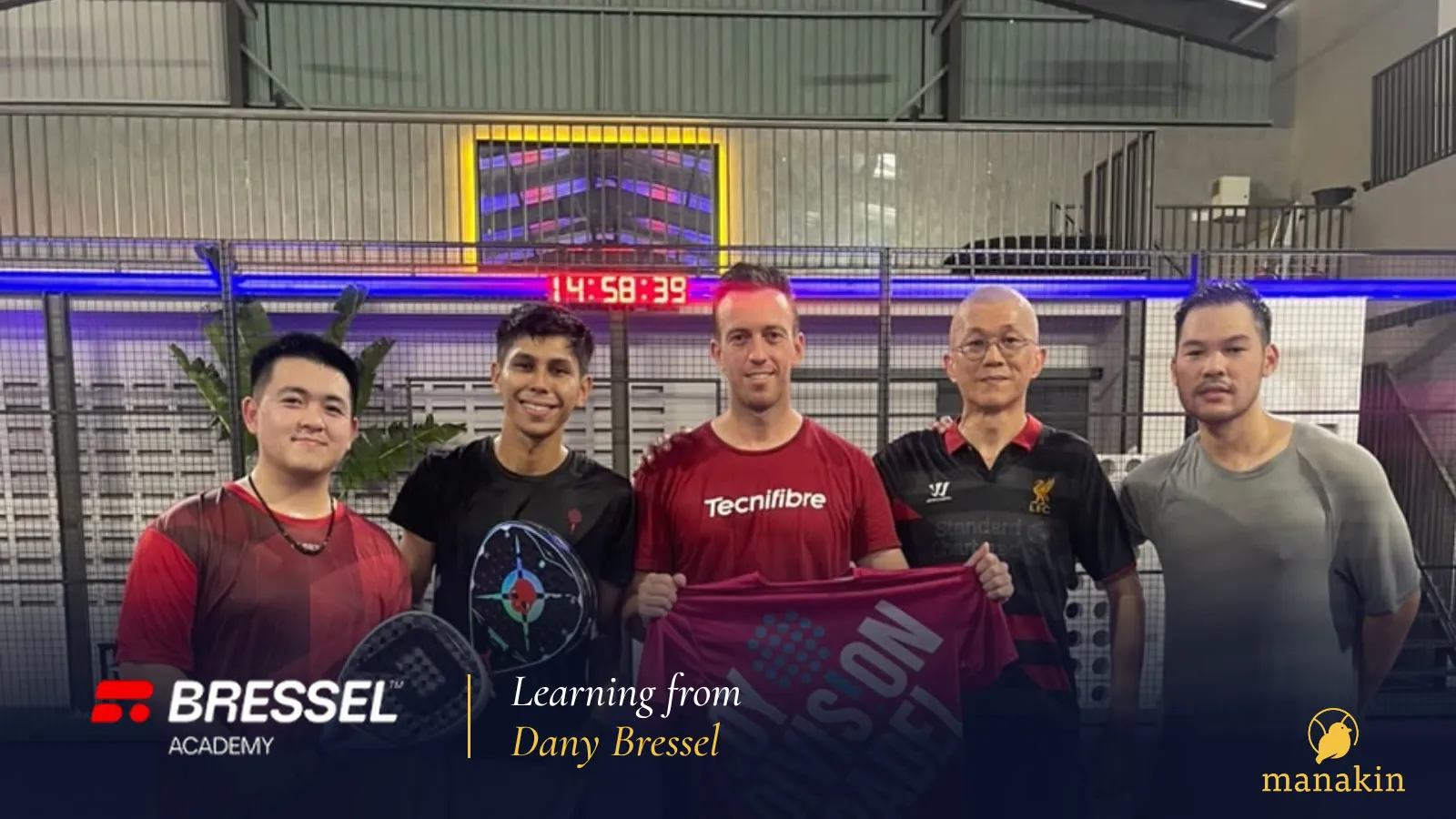 Denzel Manuel, then manager of Joy Division Padel, welcoming Dany Bressel as a guest coach alongside club teammates